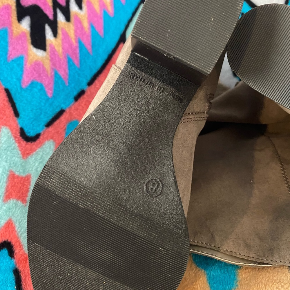 Old Navy Tall Suede Boots - Picture 4 of 7